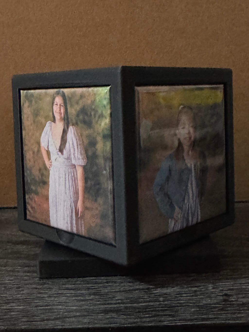 Spinning Magnet Cube & 4 - 2” Magnet Bundle