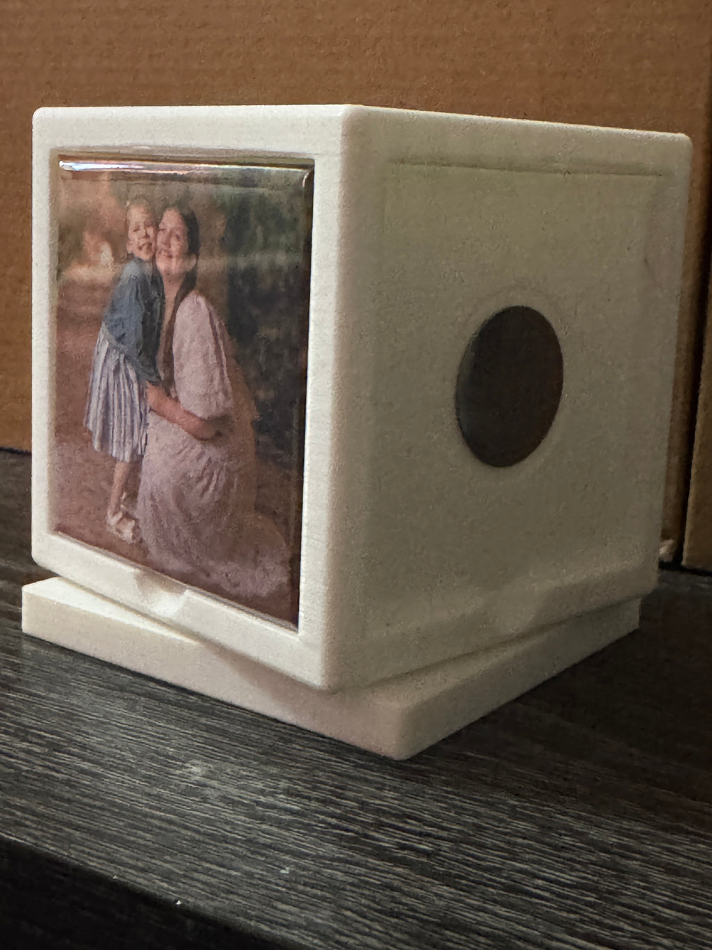 Spinning Magnet Cube & 4 - 2” Magnet Bundle